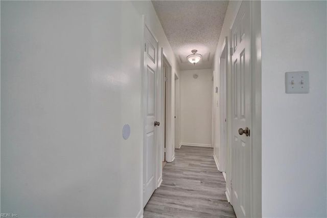 1801 Colleen CT, Virginia Beach, VA 23464