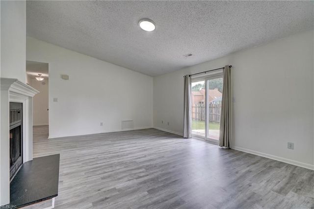 1801 Colleen CT, Virginia Beach, VA 23464