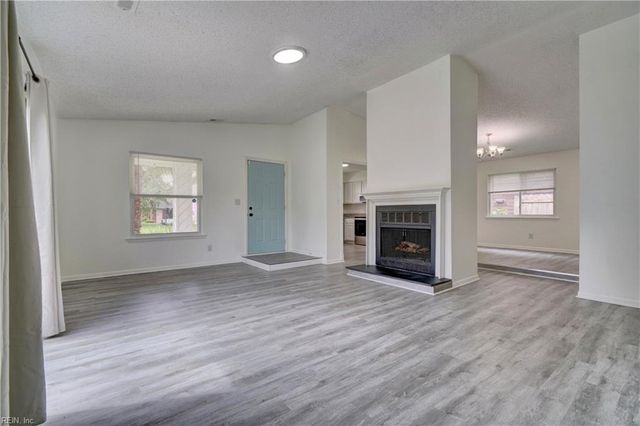1801 Colleen CT, Virginia Beach, VA 23464