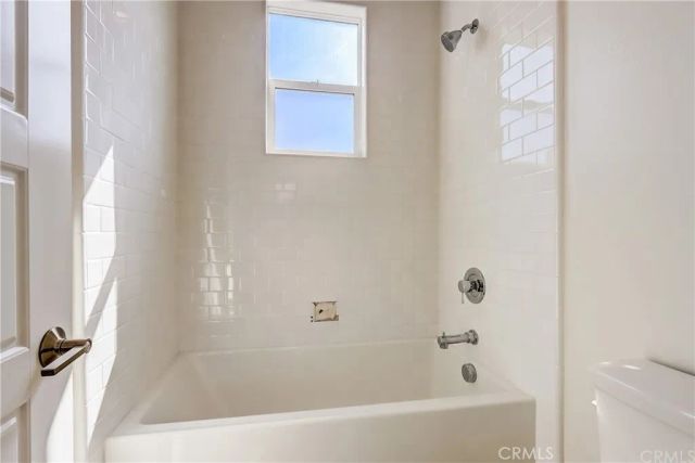 111 Newall, Irvine, CA 92618