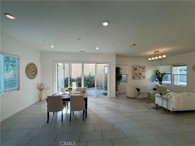 111 Newall, Irvine, CA 92618