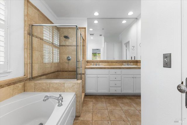 103 Paul Wittke Dr, Healdsburg, CA 95448