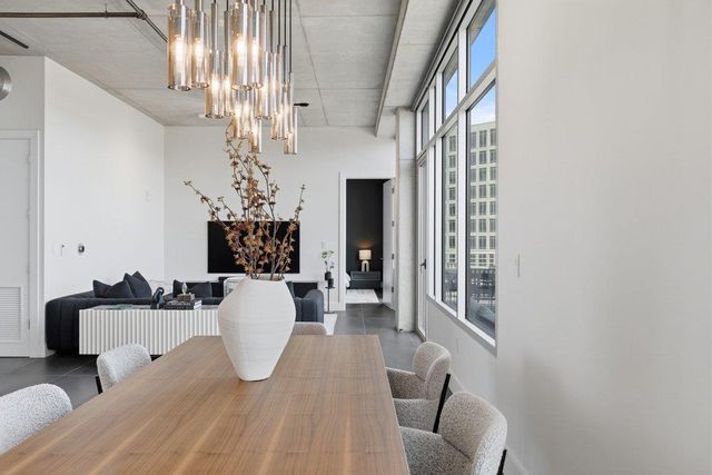 800 W 5th ST 1004, Austin, TX 78703