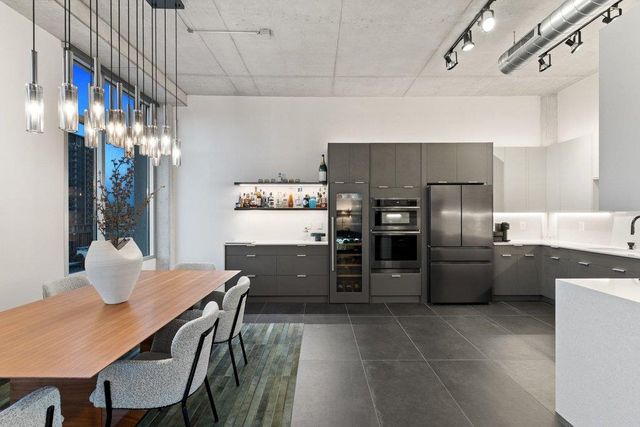 800 W 5th ST 1004, Austin, TX 78703