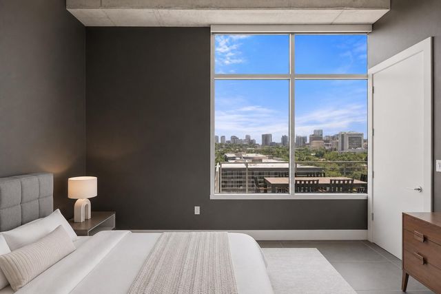 800 W 5th ST 1004, Austin, TX 78703