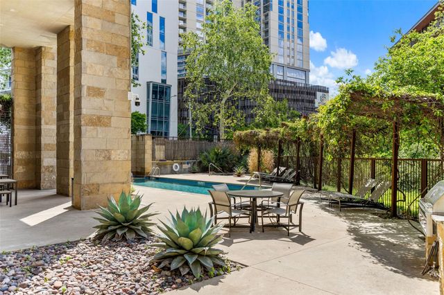 800 W 5th ST 1004, Austin, TX 78703