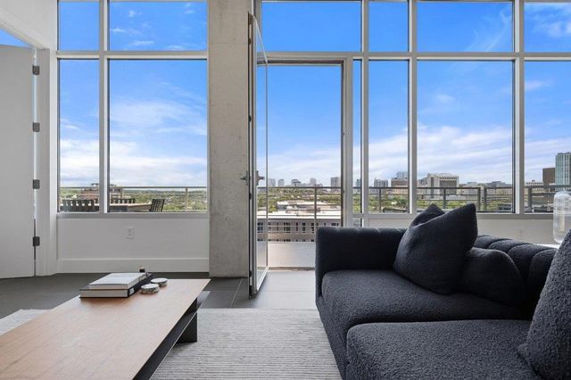 800 W 5th ST 1004, Austin, TX 78703