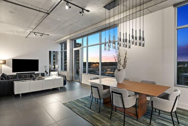 800 W 5th ST 1004, Austin, TX 78703