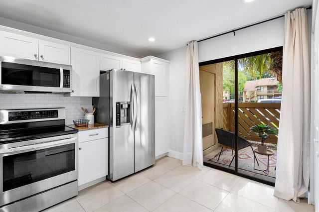 13095 BELHAVEN Court 6, Wellington, FL 33414