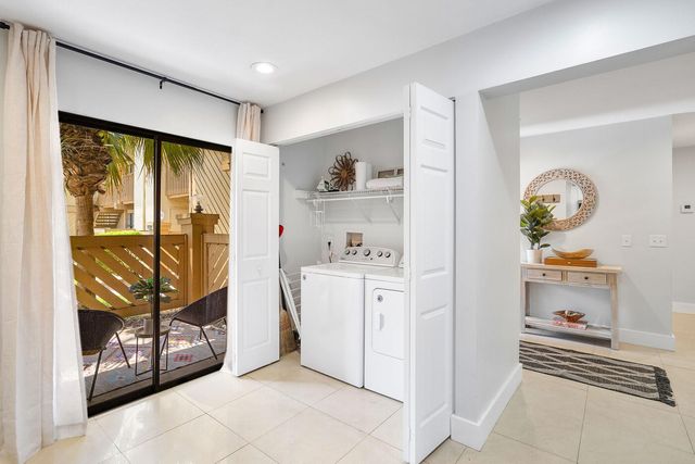 13095 BELHAVEN Court 6, Wellington, FL 33414
