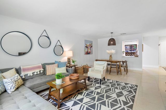 13095 BELHAVEN Court 6, Wellington, FL 33414