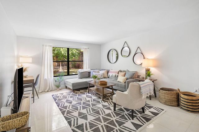 13095 BELHAVEN Court 6, Wellington, FL 33414