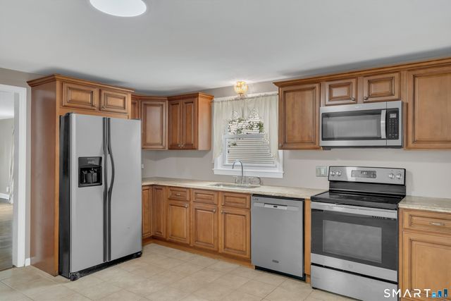 599 Laurel Street, East Haven, CT 06512