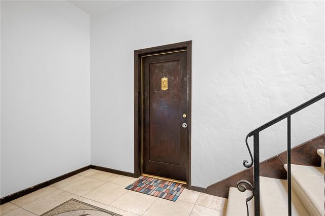 216 E Windsor Road 2, Glendale, CA 91205