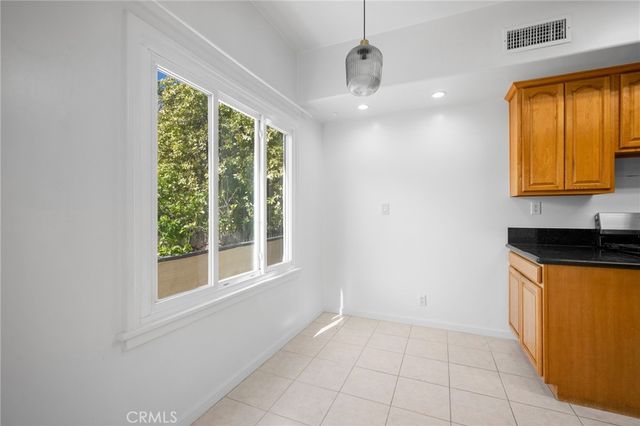 216 E Windsor Road 2, Glendale, CA 91205