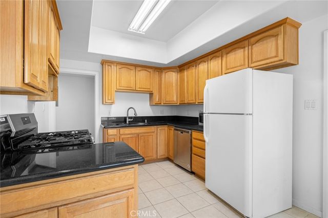 216 E Windsor Road 2, Glendale, CA 91205