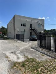 2500 NE 192nd Street 6, Miami, FL 33180