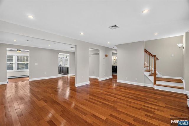 30-07 Gentner Road, Fair Lawn, NJ 07410
