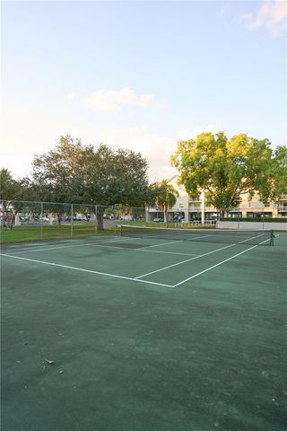 8240 SW 210th St 207, Cutler Bay, FL 33189