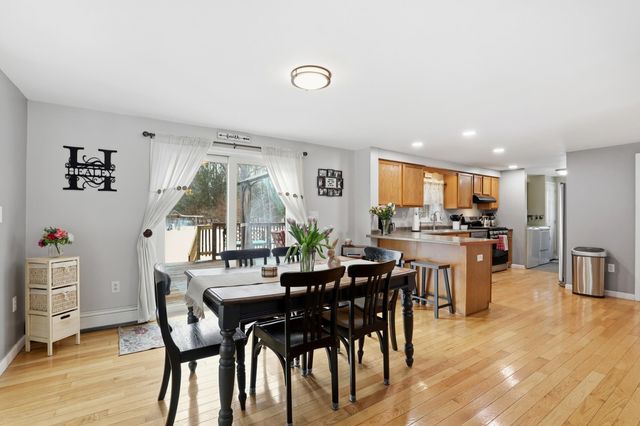 378 School Street, Berwick, ME 03901