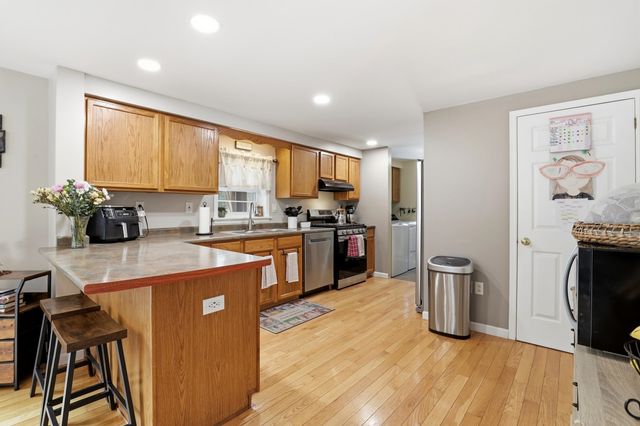 378 School Street, Berwick, ME 03901