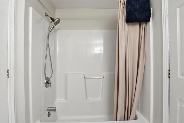 378 School Street, Berwick, ME 03901