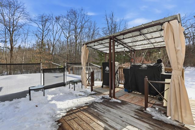 378 School Street, Berwick, ME 03901