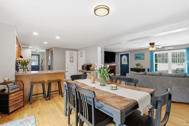 378 School Street, Berwick, ME 03901