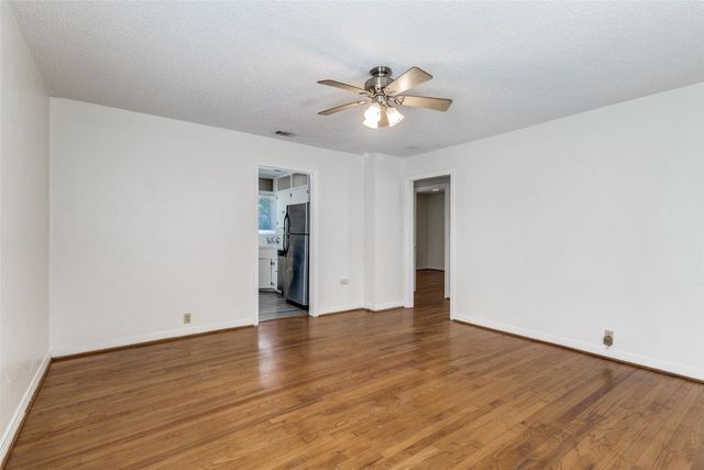 6523 Santa Fe Avenue, Dallas, TX 75223