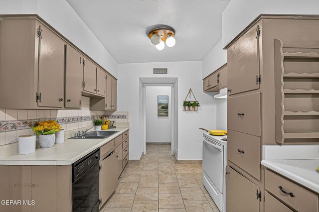 10053 IMPERIAL Street, El Paso, TX 79924
