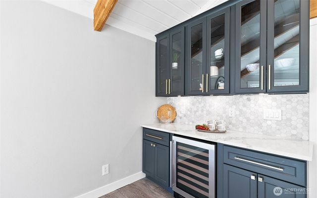 18715 Pioneer Way E, Orting, WA 98360