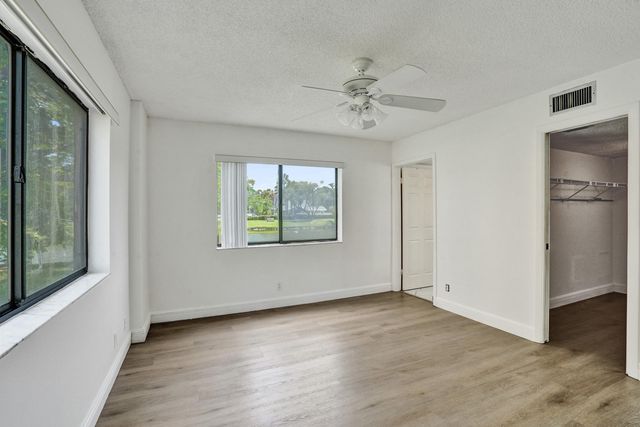 8030 Hampton Boulevard 106, North Lauderdale, FL 33068