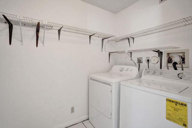 8030 Hampton Boulevard 106, North Lauderdale, FL 33068