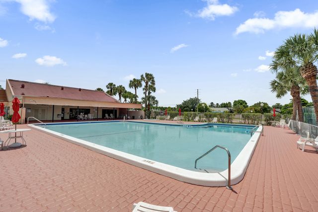8030 Hampton Boulevard 106, North Lauderdale, FL 33068