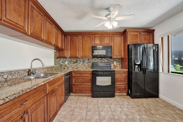 8030 Hampton Boulevard 106, North Lauderdale, FL 33068