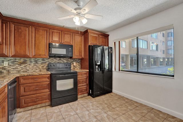 8030 Hampton Boulevard 106, North Lauderdale, FL 33068