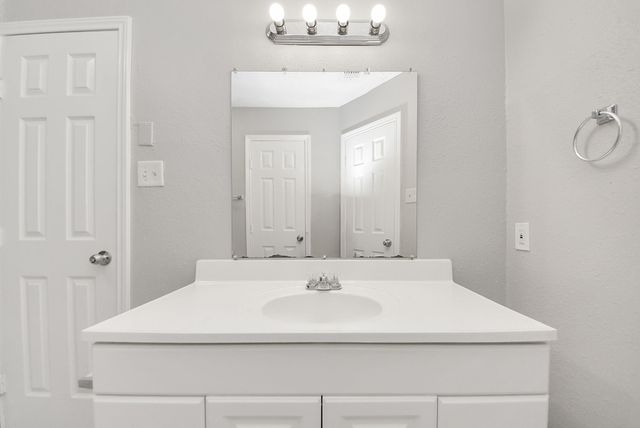10603 Thorncliff Drive, Humble, TX 77396