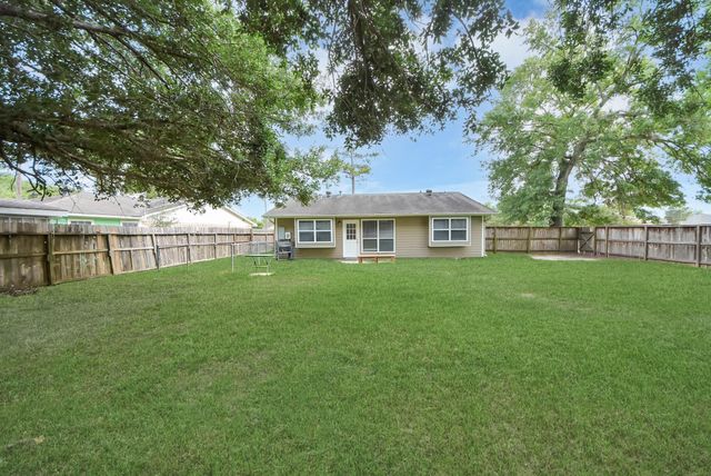 10603 Thorncliff Drive, Humble, TX 77396