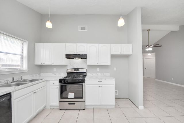 10603 Thorncliff Drive, Humble, TX 77396