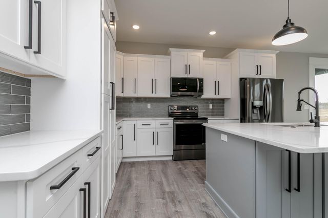 15211 CONGAREE DR, Ashland, MO 65010