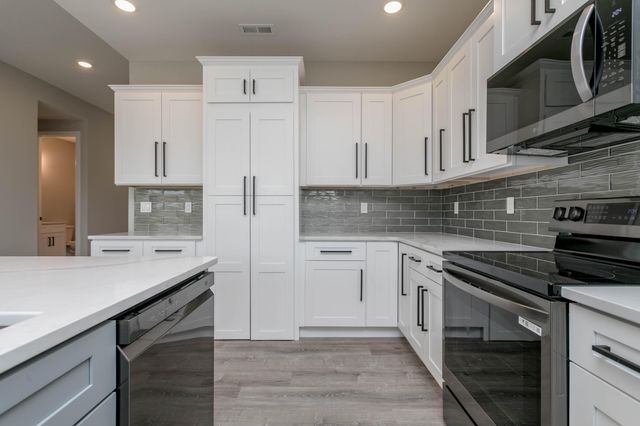 15211 CONGAREE DR, Ashland, MO 65010