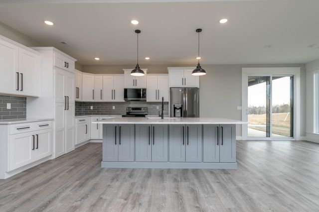 15211 CONGAREE DR, Ashland, MO 65010