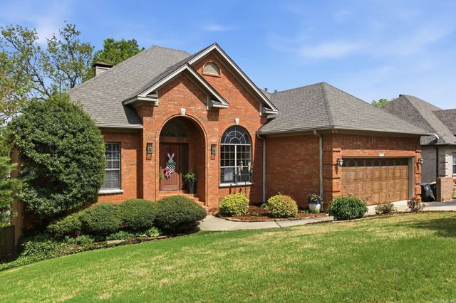 2209 Sawgrass Drive, Little Rock, AR 72223