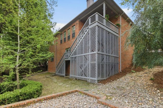 2209 Sawgrass Drive, Little Rock, AR 72223