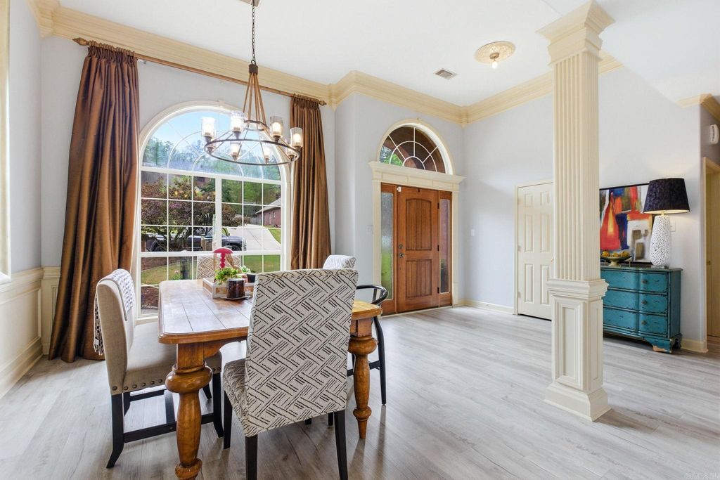 2209 Sawgrass Drive, Little Rock, AR 72223