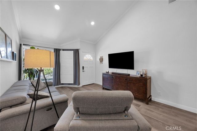 7 Islay 70, Rancho Santa Margarita, CA 92688
