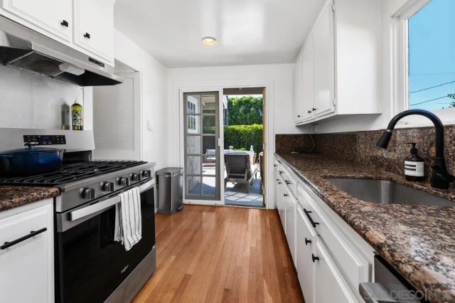 7847-49 Exchange Place, La Jolla, CA 92037