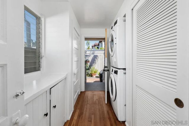 7847-49 Exchange Place, La Jolla, CA 92037