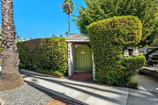 7847-49 Exchange Place, La Jolla, CA 92037