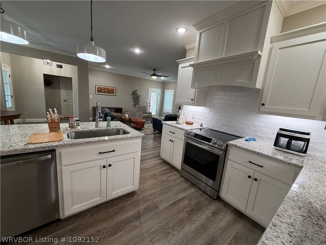 9105 Wayne Crossing, Fort Smith, AR 72916